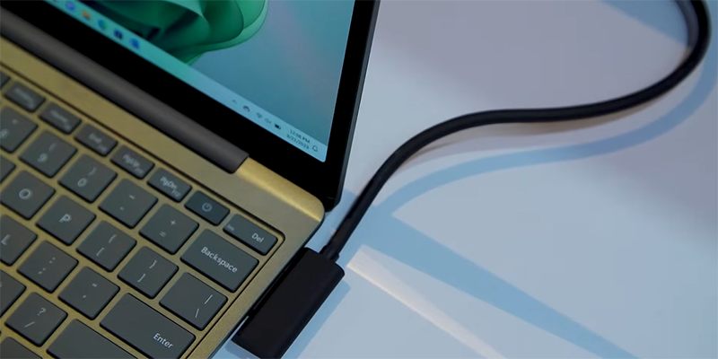 Cổng sạc Surface Laptop Go 3